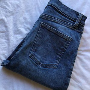 BDG Girlfriend High-Rise Girlfriend Jean 28